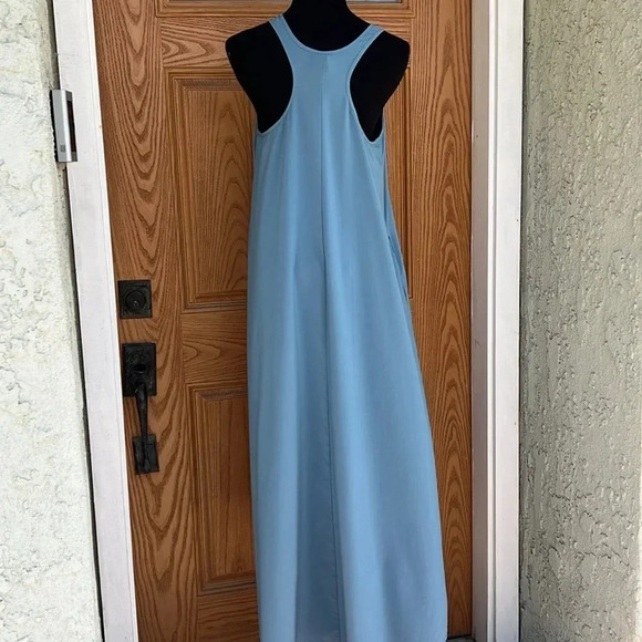 Athlete Presidio Traveler Maxi Dress - Picture 6 of 14